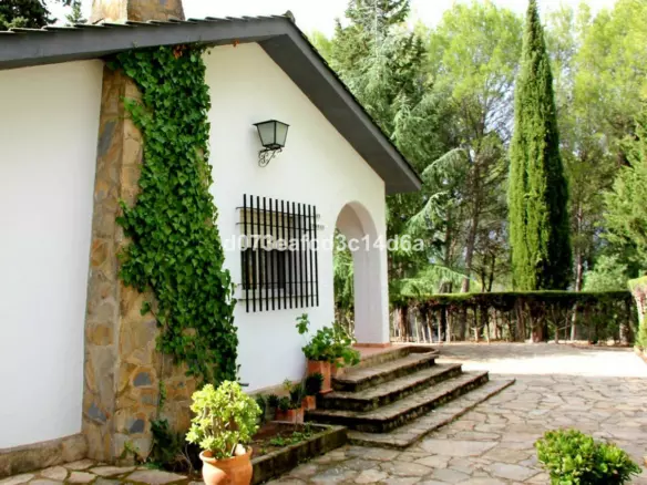 3-bedroom Villa In Ronda, Spain (143 M²)