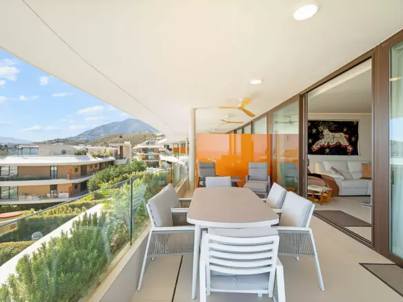 2-bedroom Apartment In Fuengirola, Spain (90 M²)