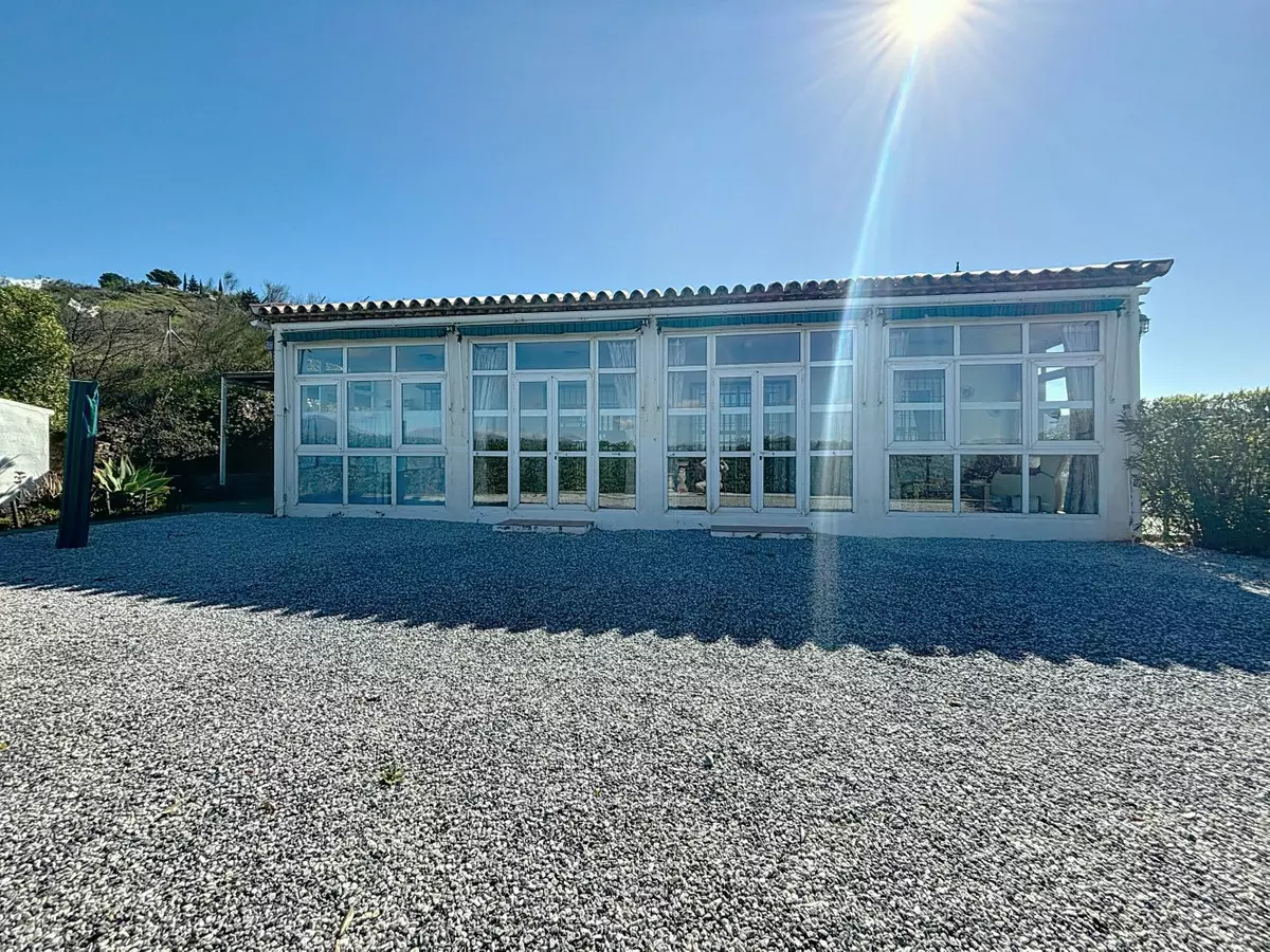 5-bedroom Villa In Canillas De Aceituno, Spain (298 M²)