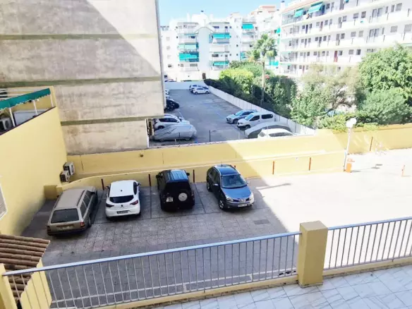 3-bedroom Apartment In Fuengirola, Spain (100 M²)