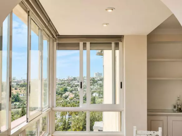2-bedroom Apartment In Marbella, Spain (85 M²)