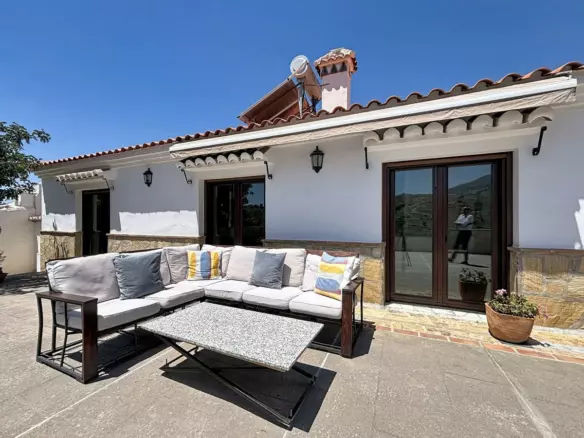 3-bedroom Villa In Canillas De Aceituno, Spain (213 M²)