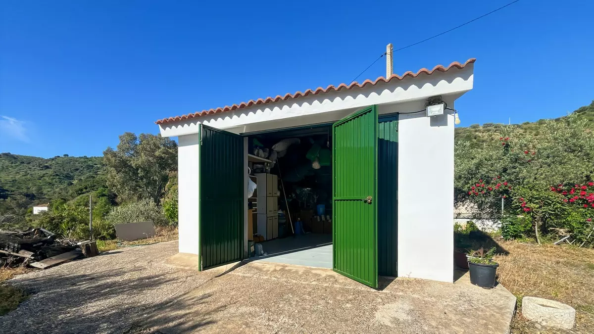4-bedroom Country House In Comares, Spain (113 M²)