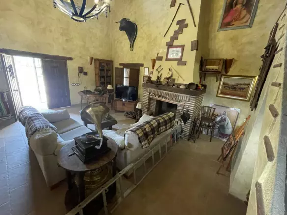 3-bedroom Country House In Alfarnate, Spain (145 M²)