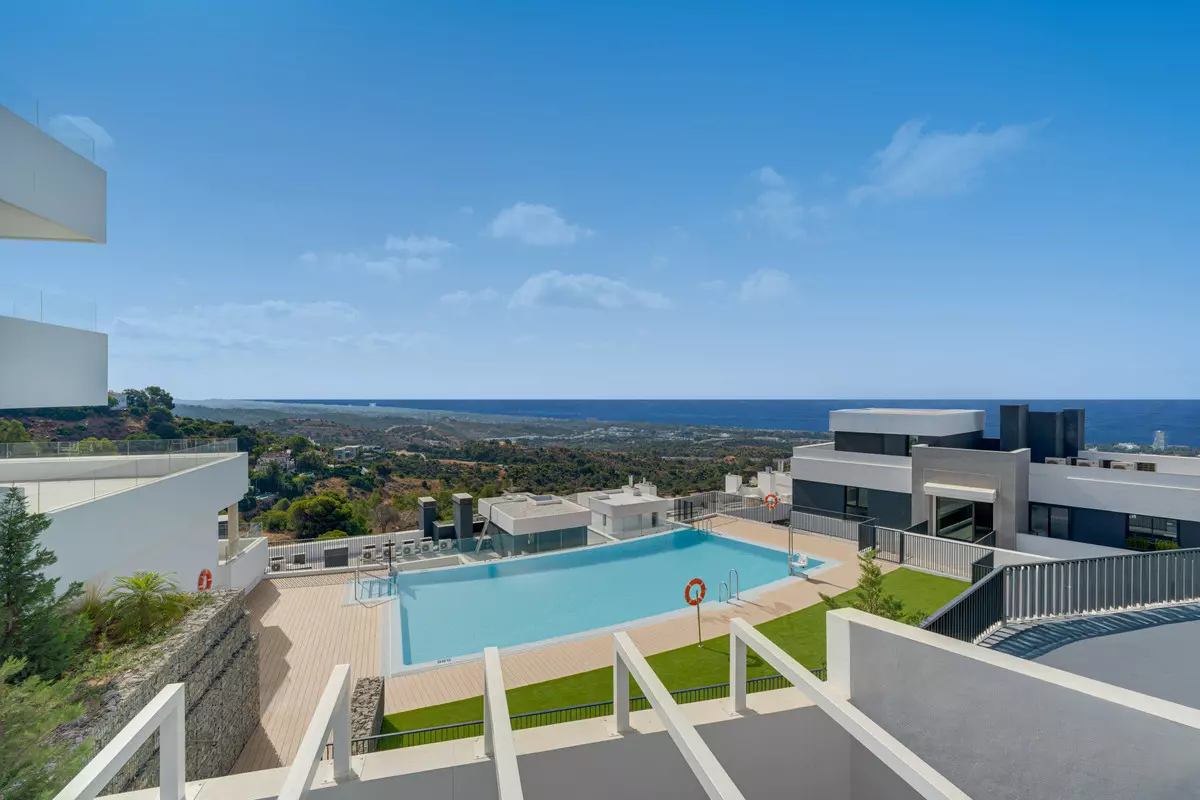 3-bedroom Apartment In Marbella, Spain (211 M²)