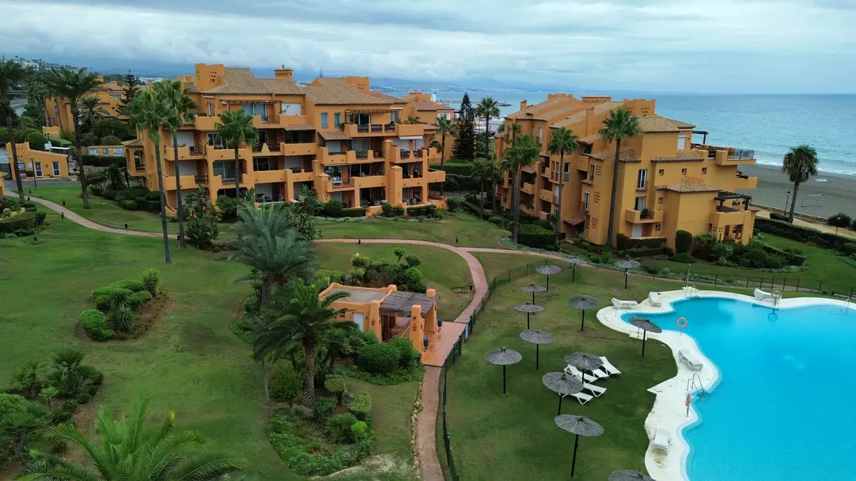 2-bedroom Apartment In Manilva, Spain (90 M²)