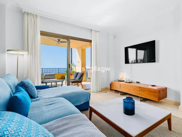 3-bedroom Apartment In Benahavis, Spain (127 M²)