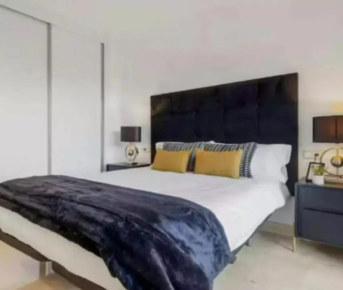 2-bedroom Apartment In Estepona, Spain (130 M²)