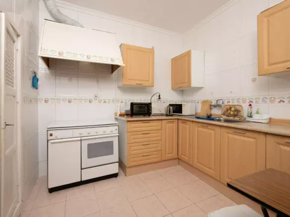 7-bedroom Town House In Tolox, Spain (180 M²)