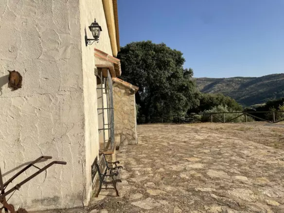 3-bedroom Country House In Alfarnate, Spain (145 M²)