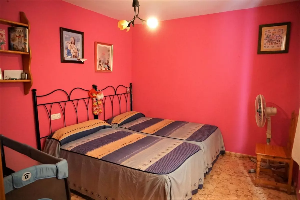 4-bedroom Villa In Cómpeta, Spain (92 M²)