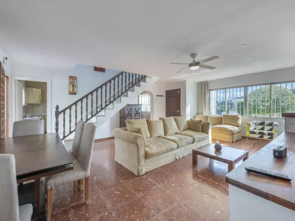 3-bedroom Villa In Estepona, Spain (263 M²)