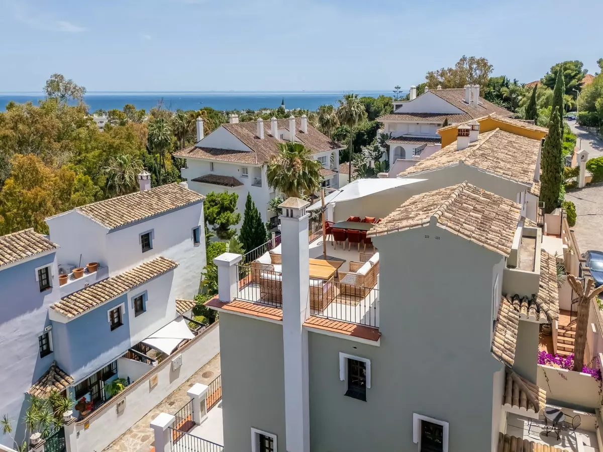 3-bedroom Town House In Marbella, Spain (211 M²)