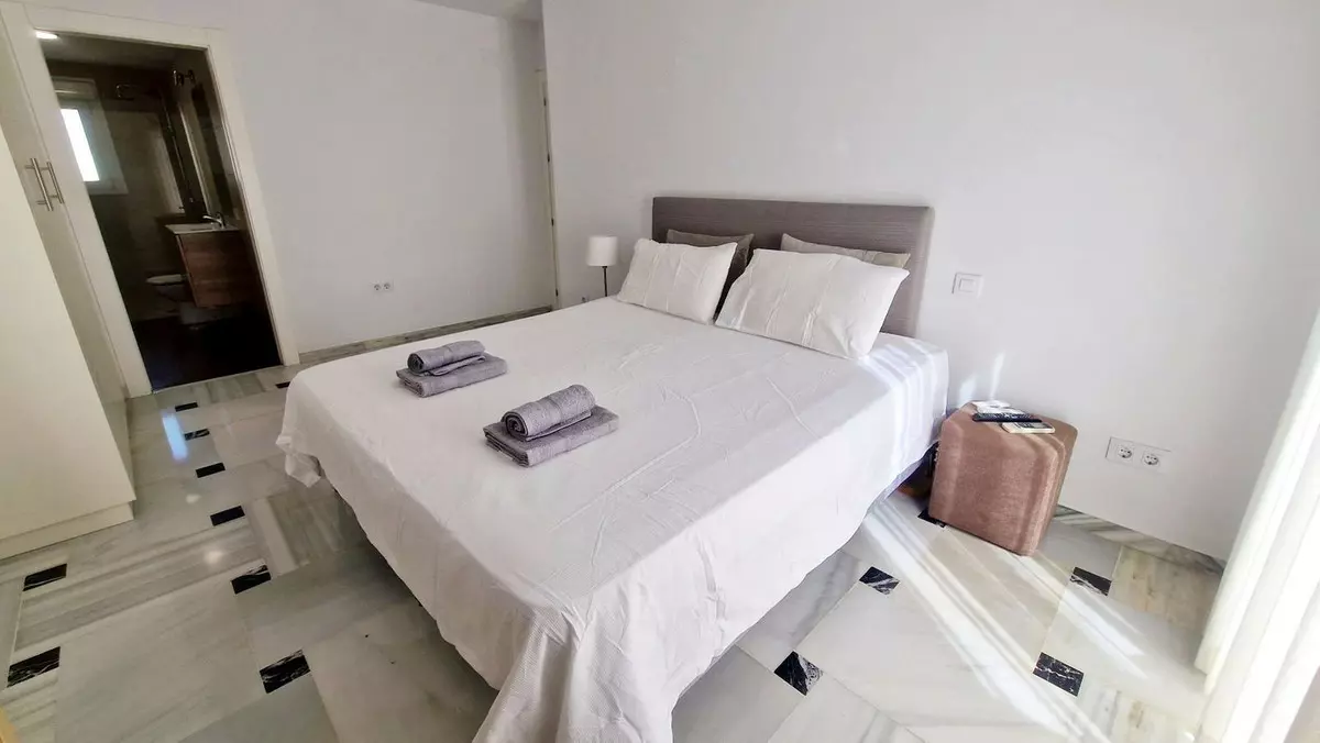 3-bedroom Apartment In Fuengirola, Spain (100 M²)