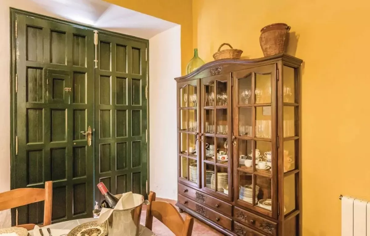 10-bedroom Country House In Cuevas Del Becerro, Spain (695 M²)