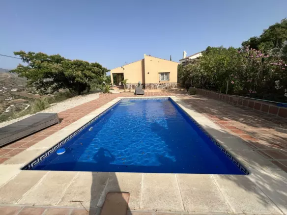 3-bedroom Villa In Canillas De Aceituno, Spain (128 M²)