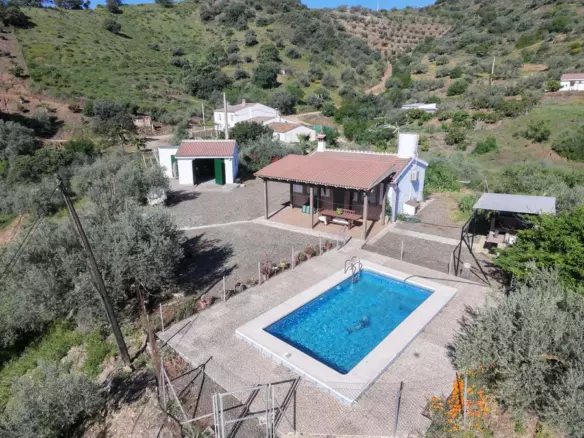 4-bedroom Country House In Comares, Spain (113 M²)