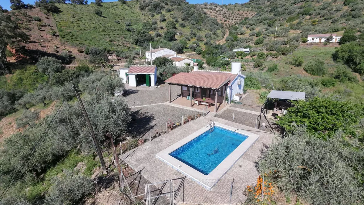 4-bedroom Country House In Comares, Spain (113 M²)