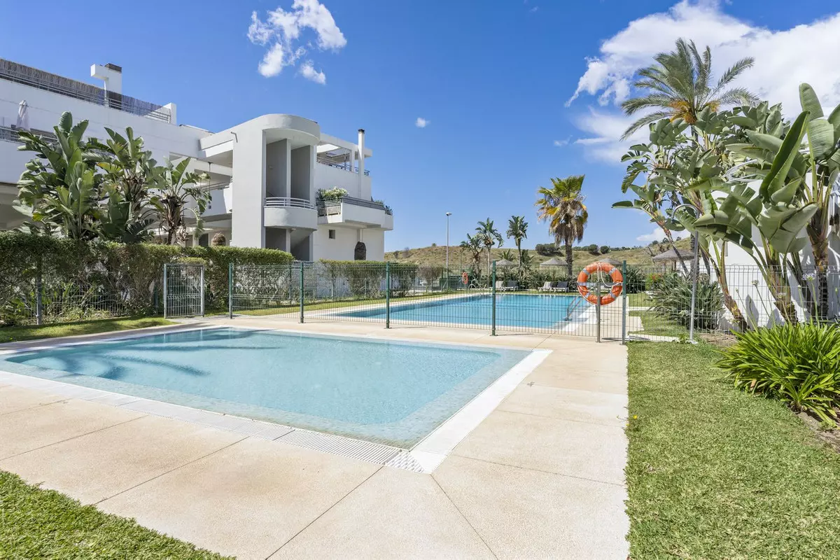 3-bedroom Apartment In Mijas, Spain (283 M²)