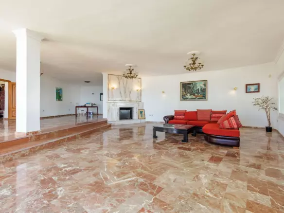 9-bedroom Villa In Benalmádena, Spain (1.146 M²)