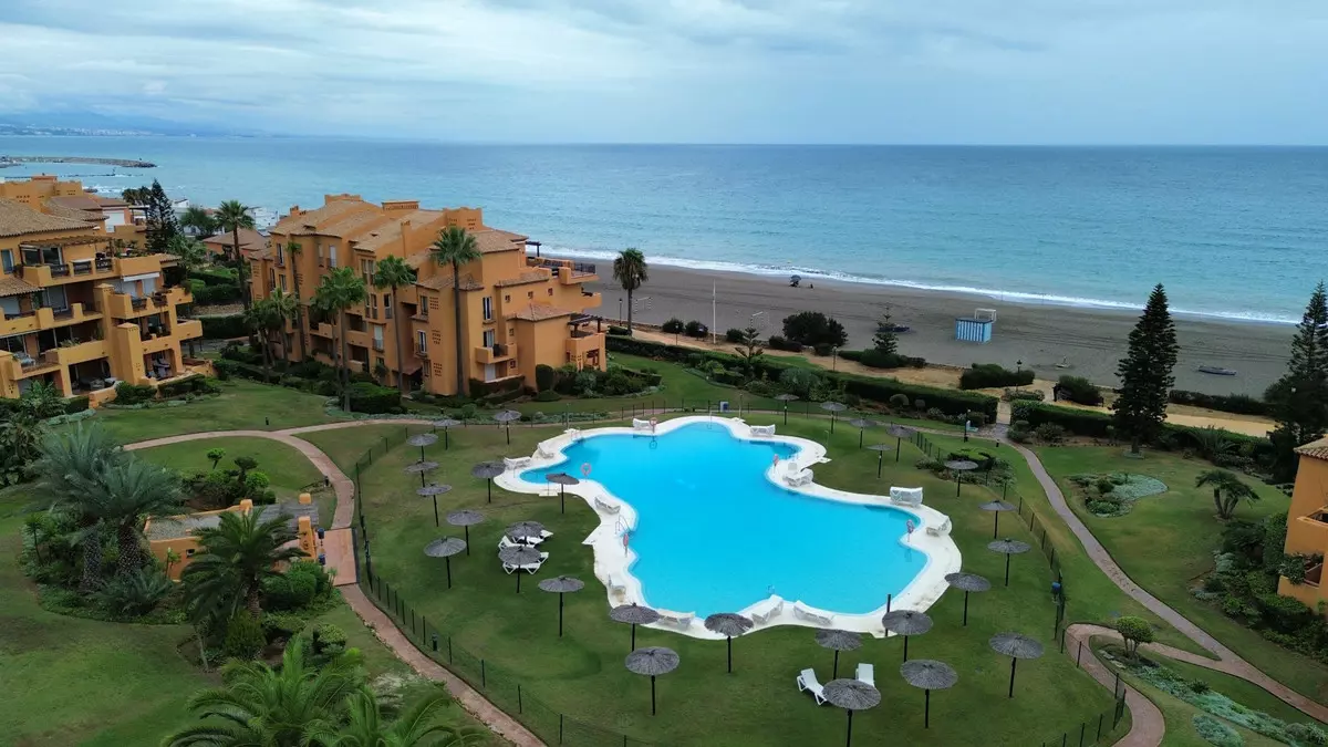 2-bedroom Apartment In Manilva, Spain (90 M²)