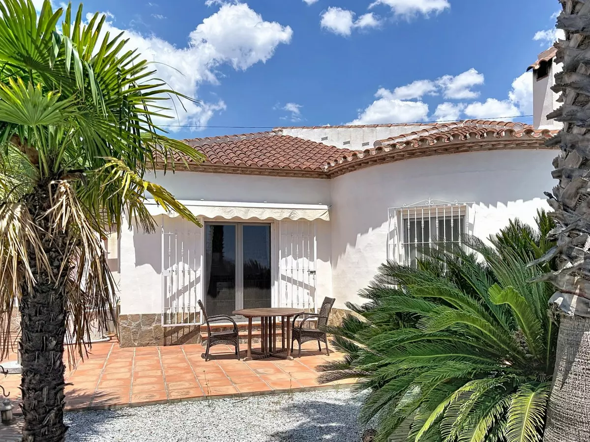 3-bedroom Villa In Canillas De Albaida, Spain (135 M²)
