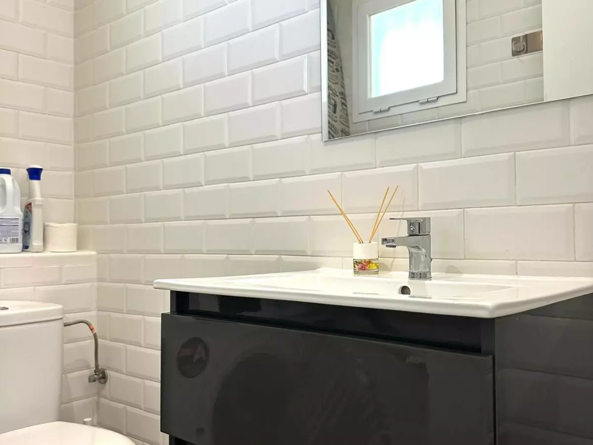 3-bedroom Apartment In Manilva, Spain (80 M²)