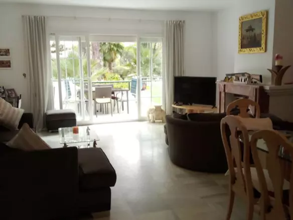 3-bedroom Apartment In Estepona, Spain (90 M²)