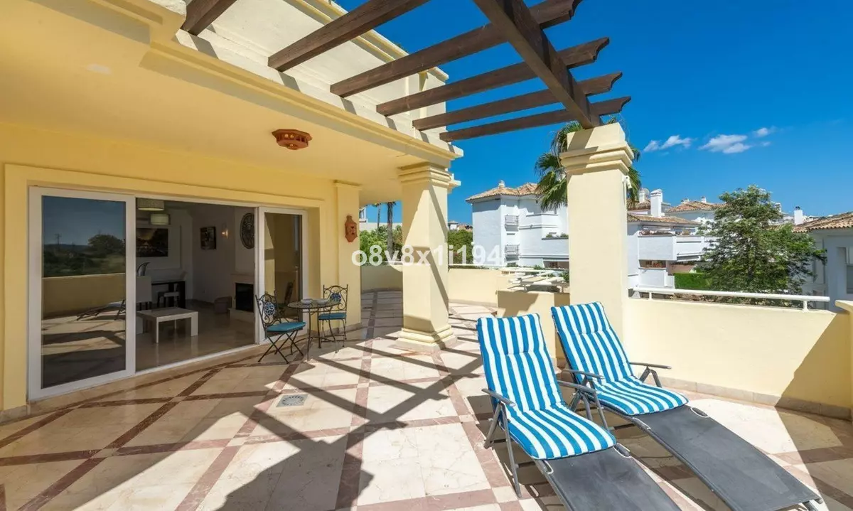 2-bedroom Apartment In Casares, Spain (202 M²)