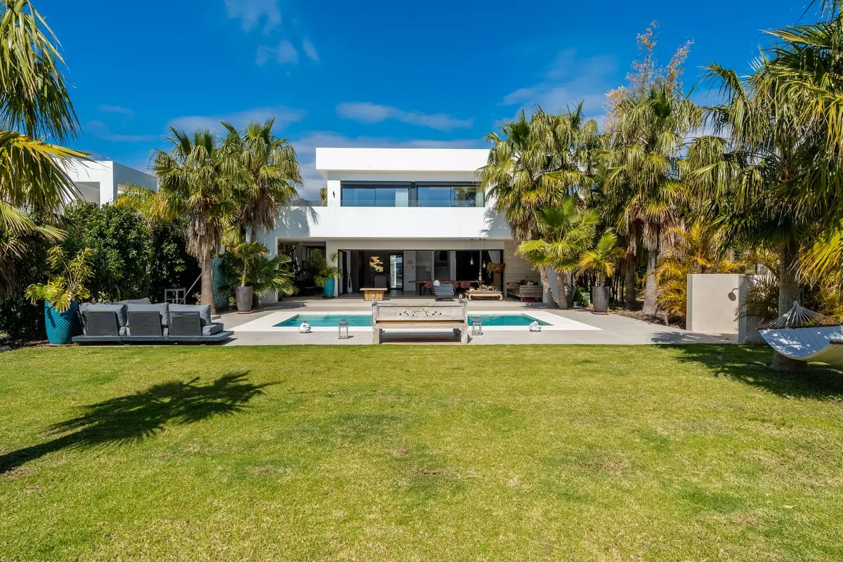 4-bedroom Villa In Mijas, Spain (538 M²)