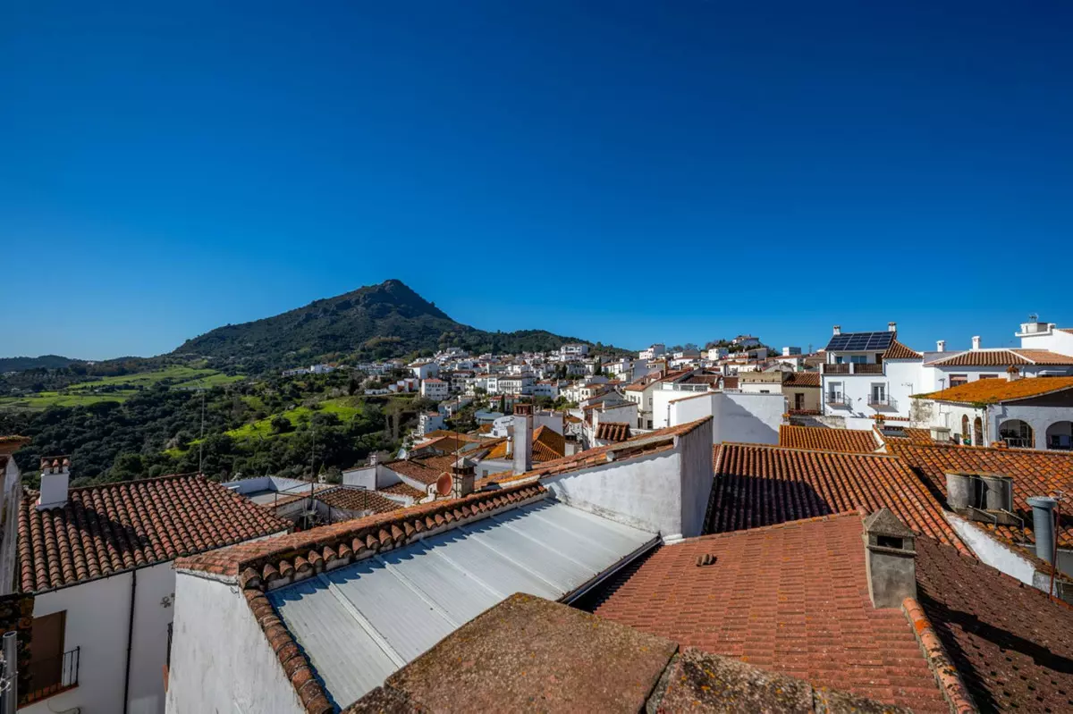 4-bedroom Town House In Gaucín, Spain (249 M²)