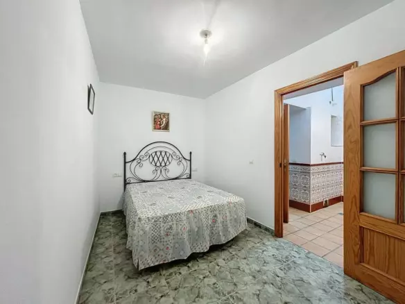 4-bedroom Villa In Árchez, Spain (203 M²)