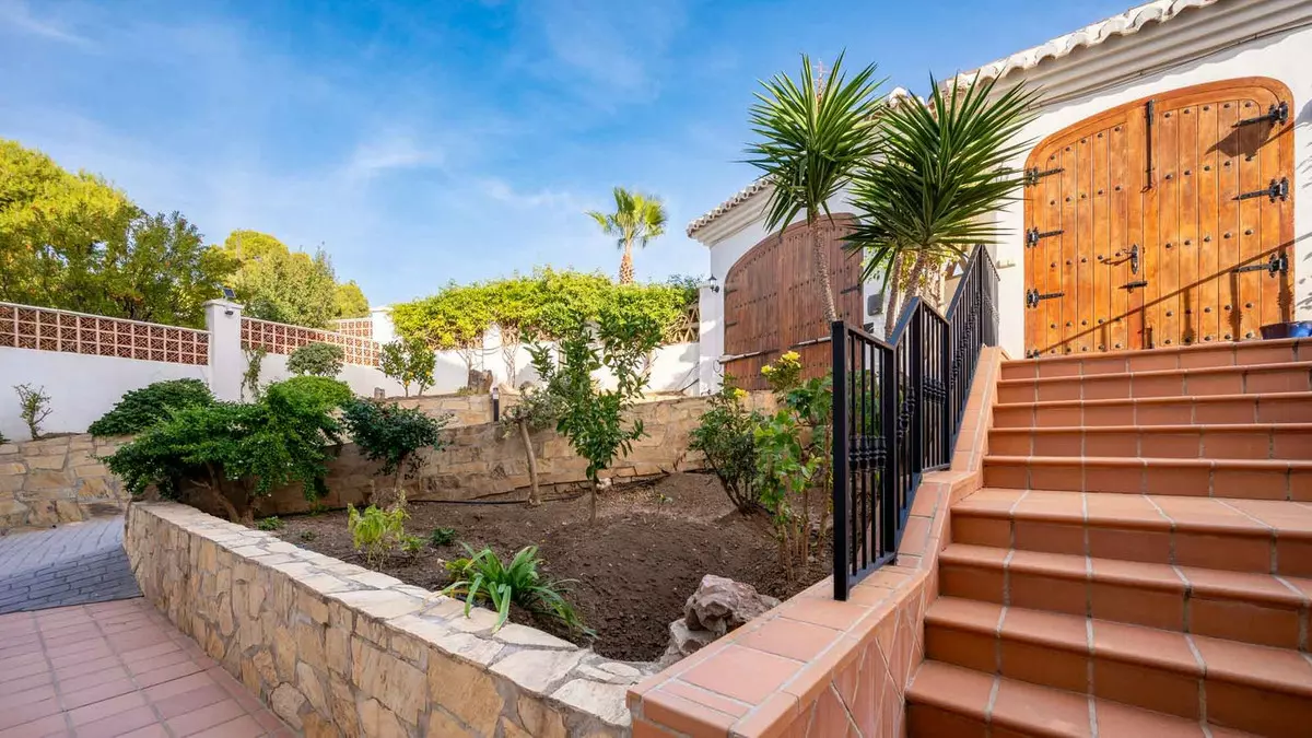 5-bedroom Villa In Frigiliana, Spain (427 M²)