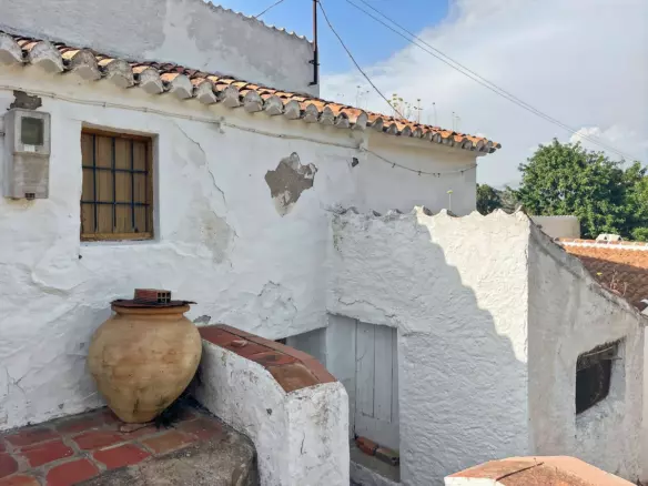 5-bedroom Country House In Comares, Spain (231 M²)