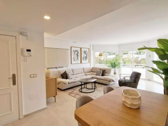 3-bedroom Apartment In Benalmádena, Spain (122 M²)
