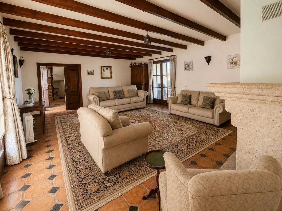 4-bedroom Country House In Casares, Spain (400 M²)