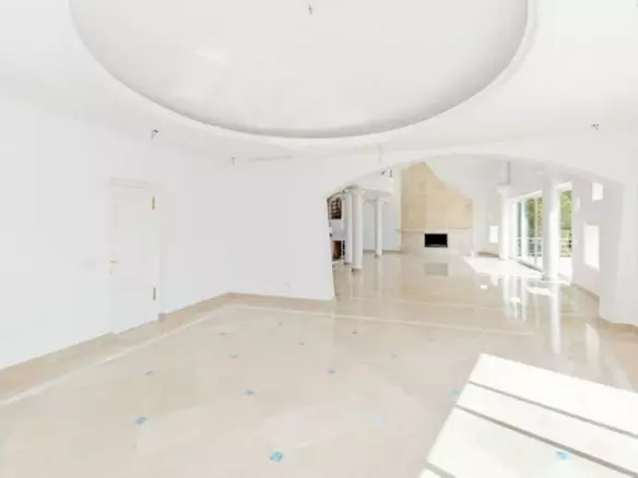 5-bedroom Villa In Málaga, Spain (919 M²)