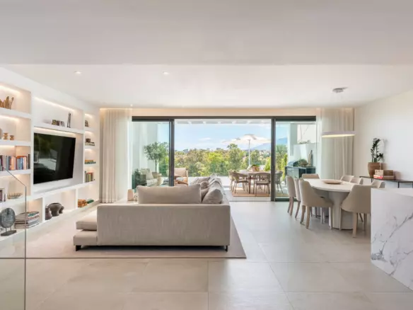 4-bedroom Villa In Marbella, Spain (256 M²)