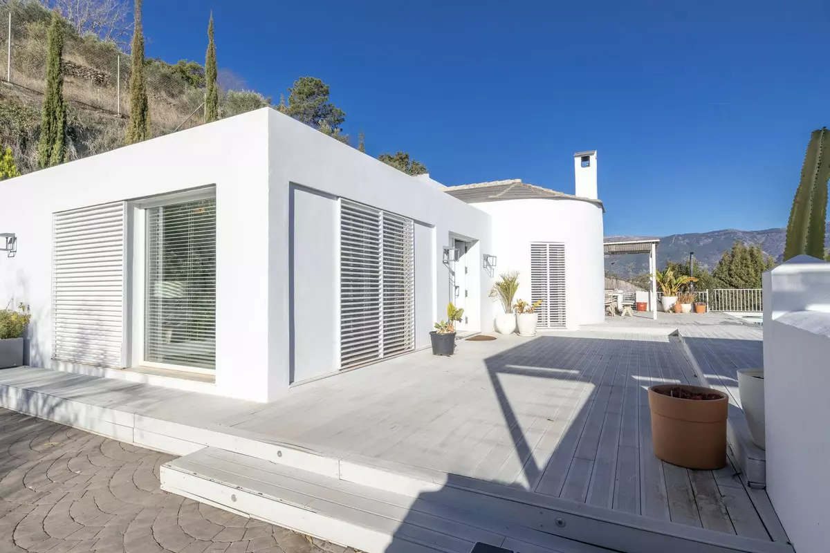 4-bedroom Villa In Cómpeta, Spain (226 M²)