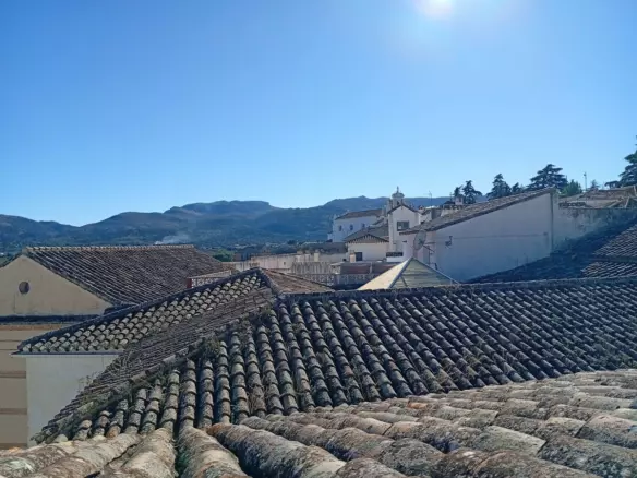 6-bedroom Town House In Ronda, Spain (202 M²)