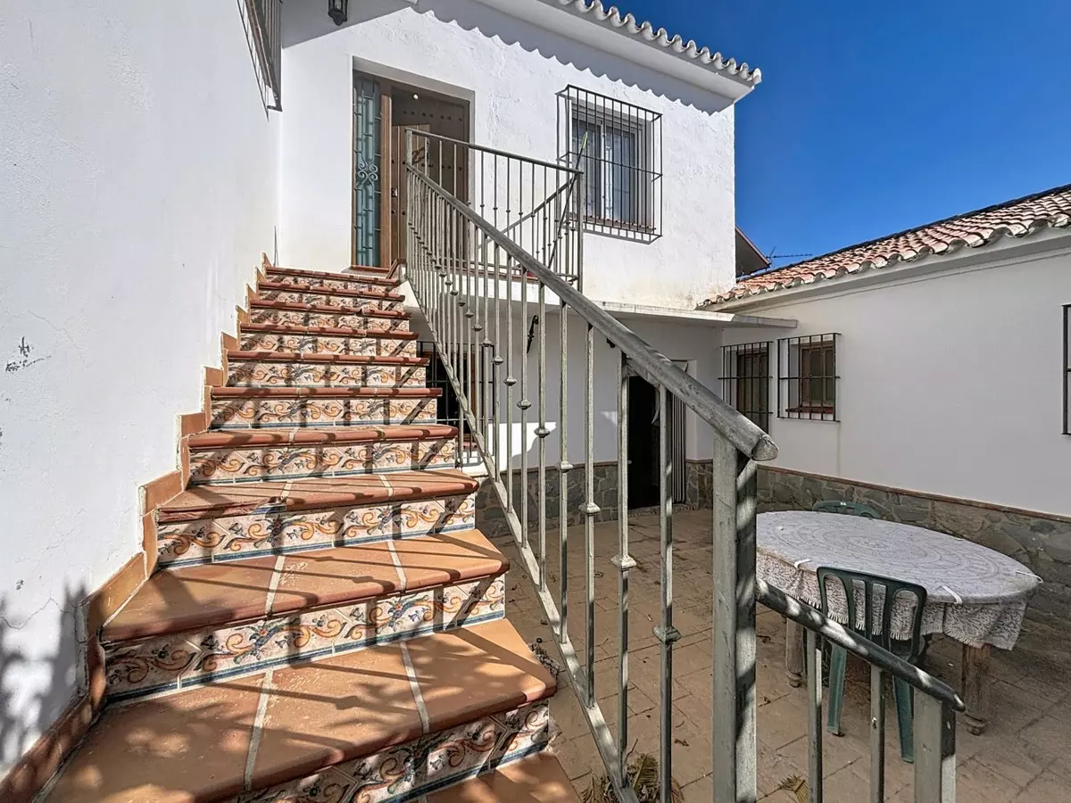 6-bedroom Villa In Periana, Spain (348 M²)