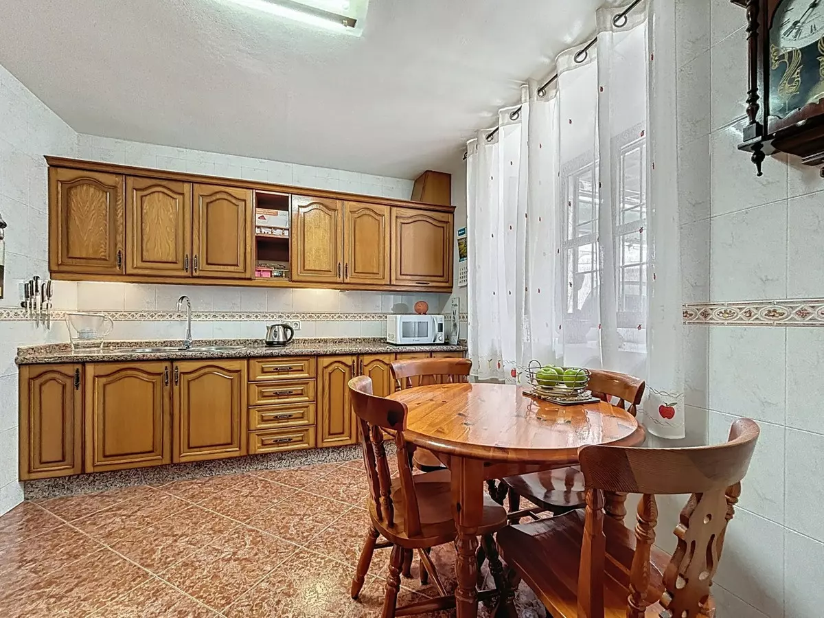 5-bedroom Villa In Periana, Spain (231 M²)