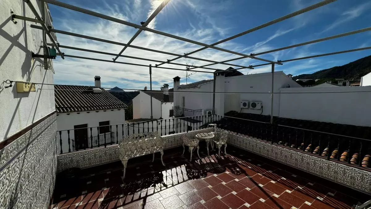 4-bedroom Villa In Benarrabá, Spain (300 M²)