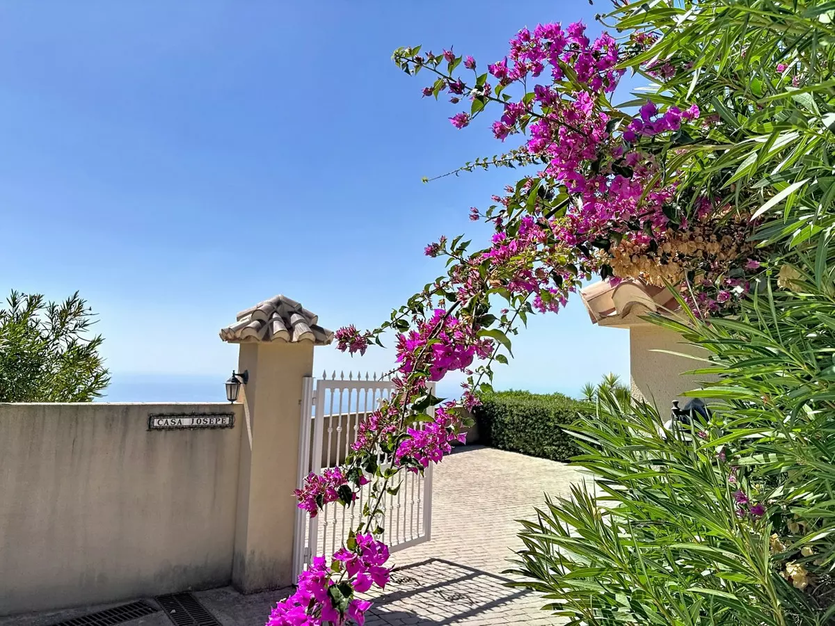 3-bedroom Villa In Vélez – Málaga, Spain (190 M²)