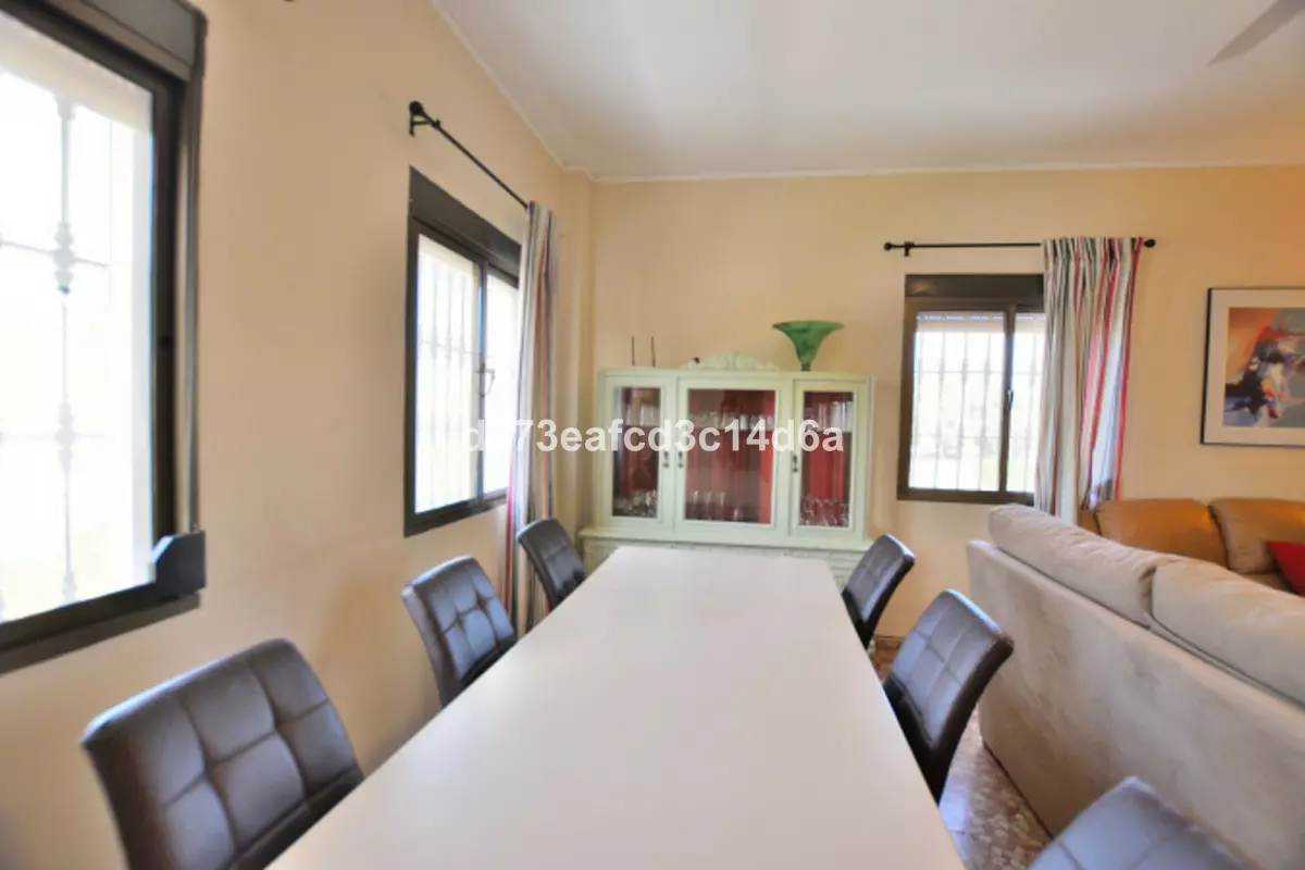 6-bedroom Villa In Ronda, Spain (225 M²)