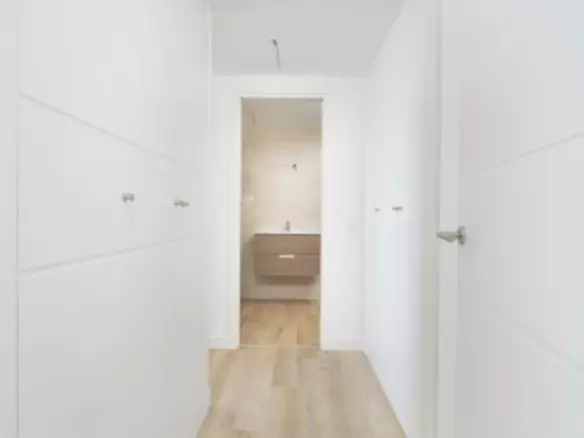 3-bedroom Apartment In Marbella, Spain (90 M²)
