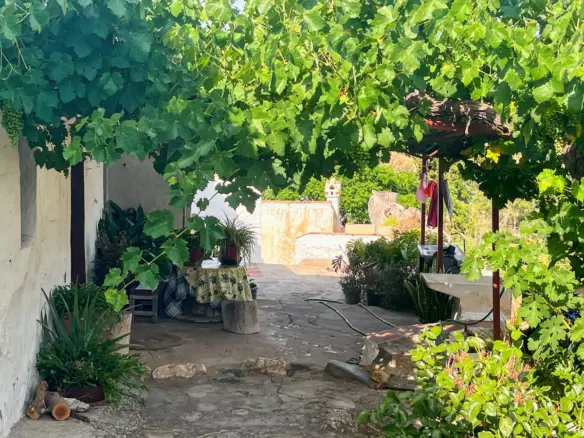 5-bedroom Country House In Comares, Spain (231 M²)
