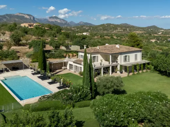5-bedroom Villa In Santa Maria Del Camí, Spain (670 M²)