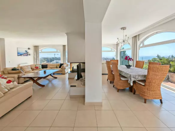 4-bedroom Villa In Mijas, Spain (267 M²)