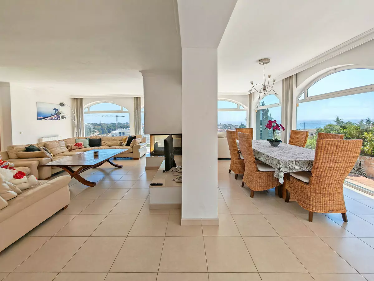 4-bedroom Villa In Mijas, Spain (267 M²)